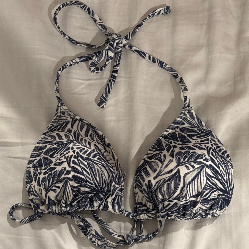 Abercrombie & Fitch Leaf Print Halter Bikini Top